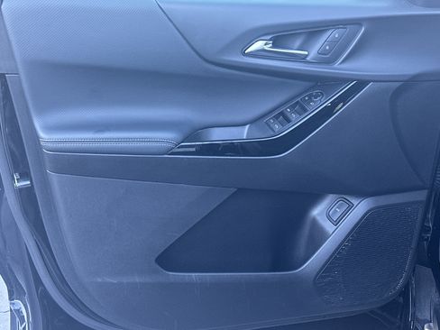 Used 2026 Chevrolet Equinox LT w/ Convenience Package II image 11