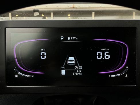 Used 2025 Kia Sportage LX image 35