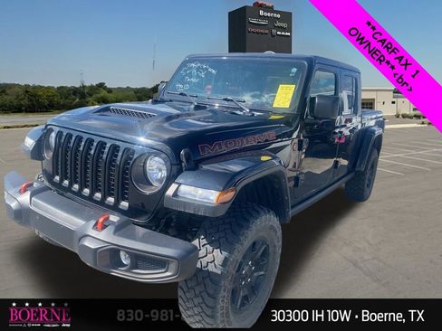 Used 2023 Jeep Gladiator Mojave w/ Cold Weather Group AWD/4WD image 4