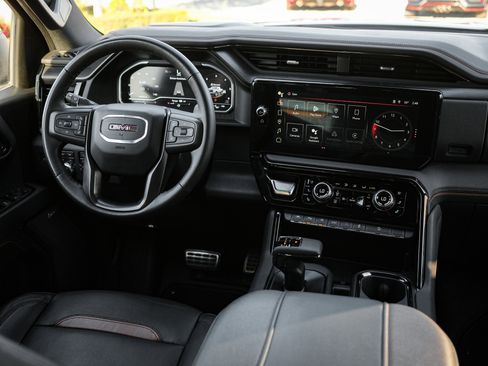 Used 2024 GMC Sierra 1500 AT4 w/ Technology Package image 28