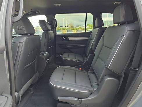 New 2025 Buick Enclave Preferred w/ Power Package image 17