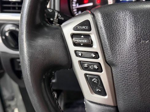Used 2018 Nissan Titan PRO-4X w/ Pro-4x Convenience Package image 22