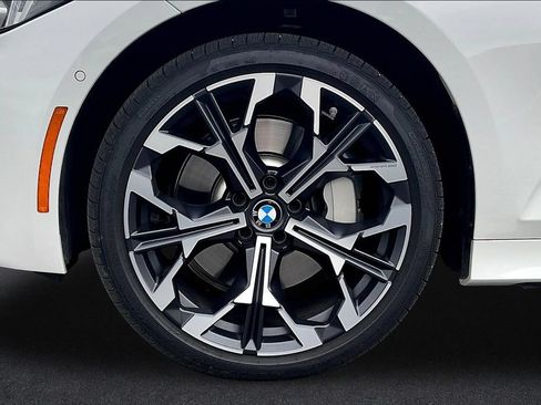 Used 2026 BMW 330i xDrive Sedan w/ Premium Package AWD/4WD image 33