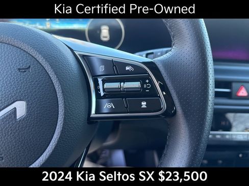 Certified 2024 Kia Seltos SX w/ SX Sunroof Package image 36