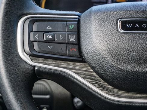 Used 2023 Jeep Wagoneer Series II image 26