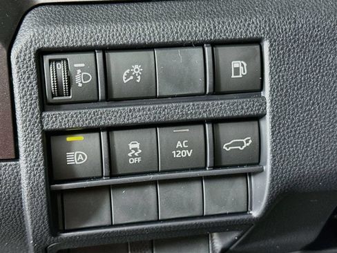 Used 2026 Toyota 4Runner TRD Off-Road Premium AWD/4WD image 10