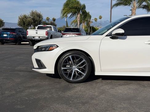 Used 2022 Honda Civic Touring image 23
