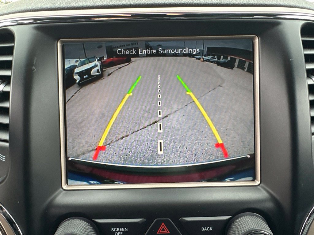 Used 2015 Jeep Grand Cherokee Overland w/ Advanced Technology Group AWD/4WD image 43