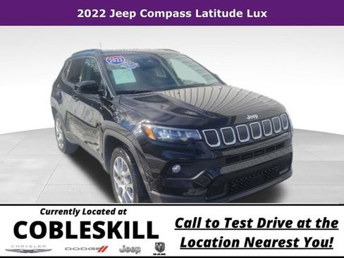 Used 2022 Jeep Compass Latitude AWD/4WD image 1