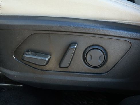 Used 2024 Hyundai Tucson Limited image 27