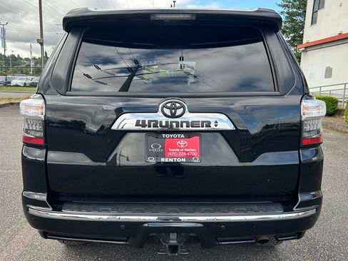 Certified 2022 Toyota 4Runner Limited AWD/4WD image 6