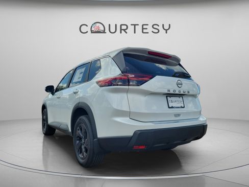 New 2026 Nissan Rogue SV w/ Cold Weather Package FWD image 6