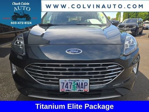 Used 2022 Ford Escape Titanium w/ Titanium Elite Package AWD/4WD image 2
