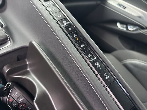 Used 2023 Chevrolet Corvette Stingray Convertible w/ Z51 Performance Package image 42