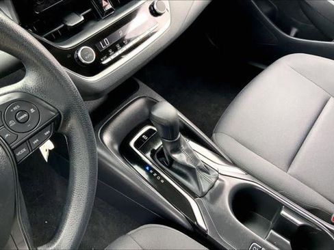 Certified 2025 Toyota Corolla LE image 16