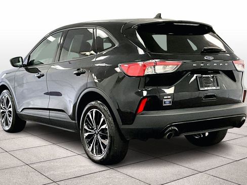 Used 2022 Ford Escape SE w/ SE Sport Appearance Package image 10