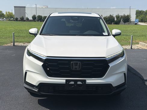 Used 2024 Honda CR-V EX-L image 3