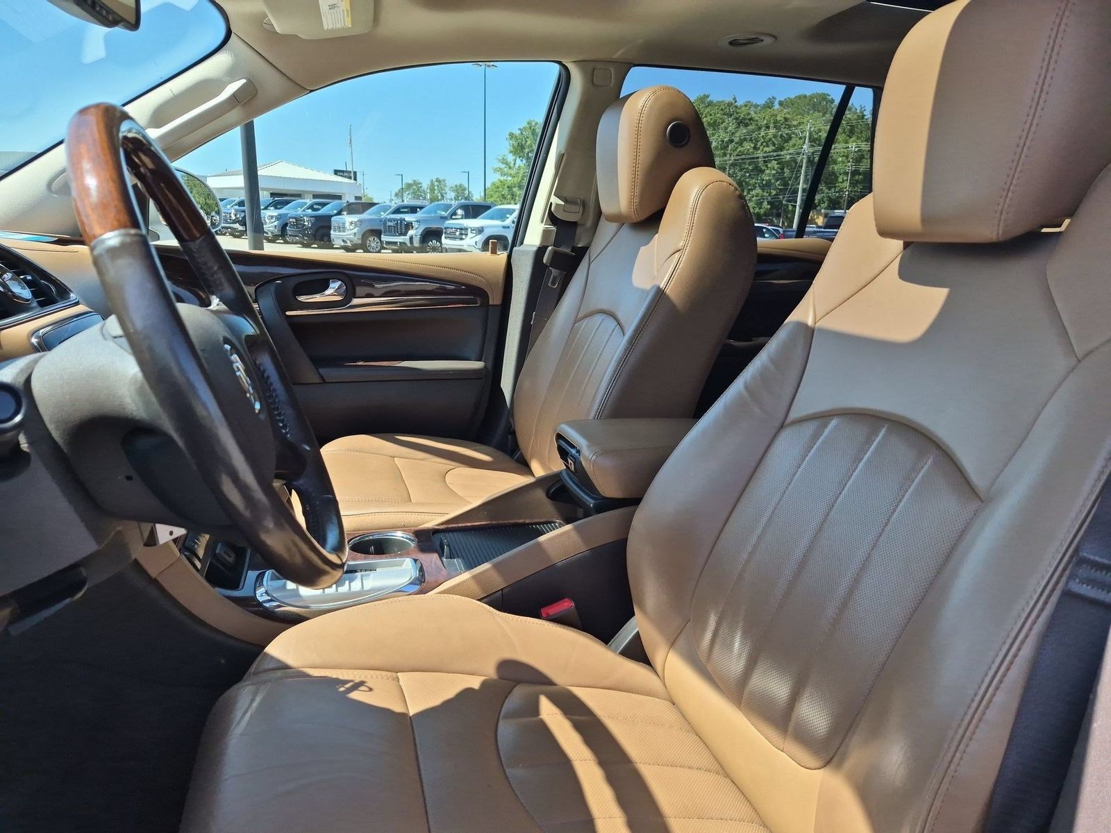 Used 2016 Buick Enclave Leather FWD image 18