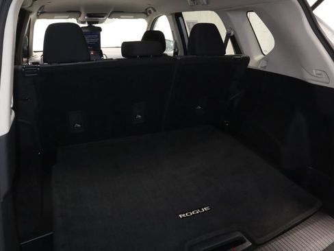 Certified 2023 Nissan Rogue SV AWD/4WD image 17