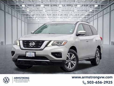 Used 2020 Nissan Pathfinder S AWD/4WD image 1