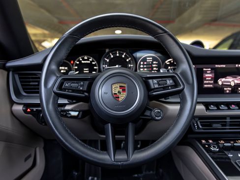 Certified 2020 Porsche 911 Carrera S RWD image 31