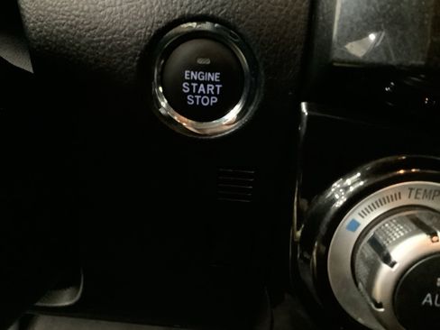 Used 2019 Toyota 4Runner Limited AWD/4WD image 16