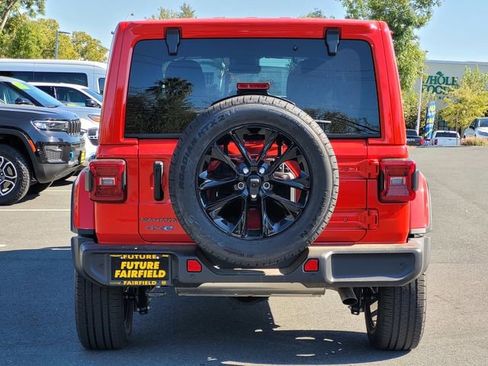 New 2025 Jeep Wrangler Unlimited Sahara w/ Safety Group AWD/4WD image 5