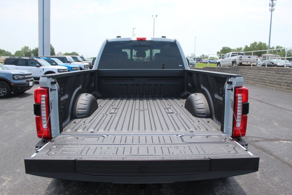 New 2026 Ford F350 Lariat w/ Lariat Ultimate Package AWD/4WD image 16