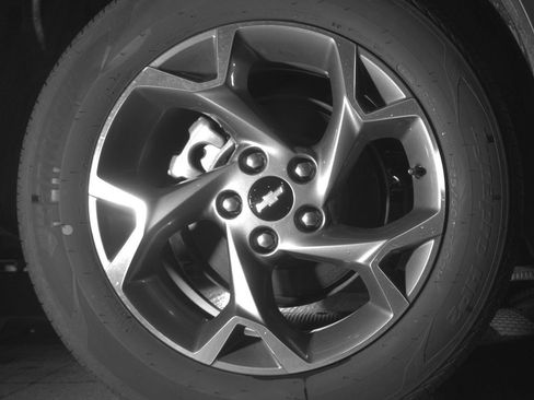 Used 2025 Chevrolet Trax LT FWD image 14