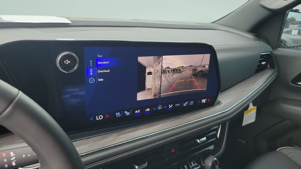 Used 2025 Chevrolet Tahoe Premier RWD image 16