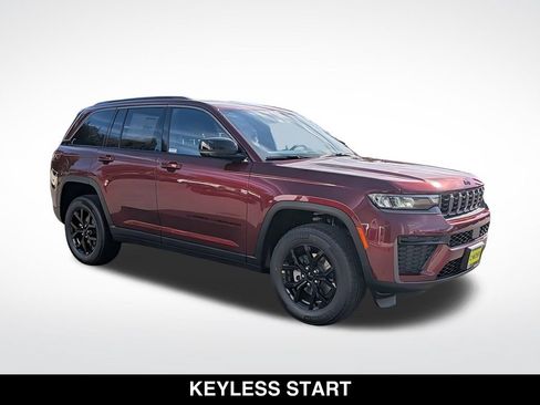 New 2026 Jeep Grand Cherokee Altitude RWD image 10