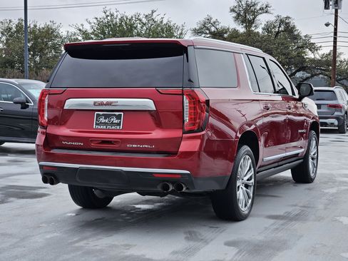 Used 2023 GMC Yukon XL Denali w/ Denali Reserve Package image 9