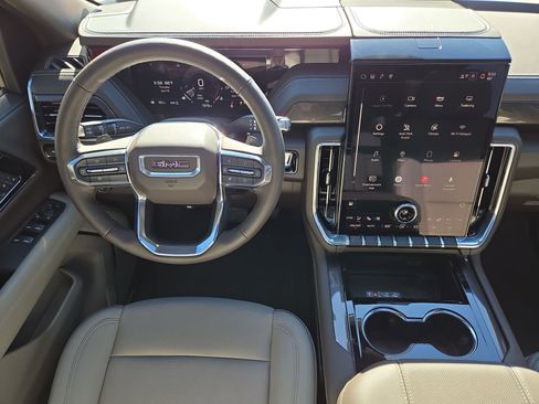 Used 2025 GMC Yukon Elevation w/ Elevation Premium Package image 14