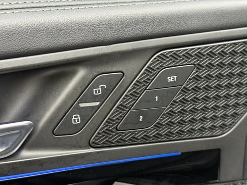 Used 2023 BMW X1 xDrive28i w/ Convenience Package image 9