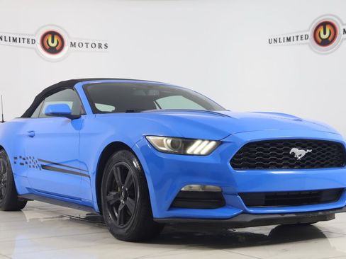 Used 2017 Ford Mustang Convertible RWD image 39
