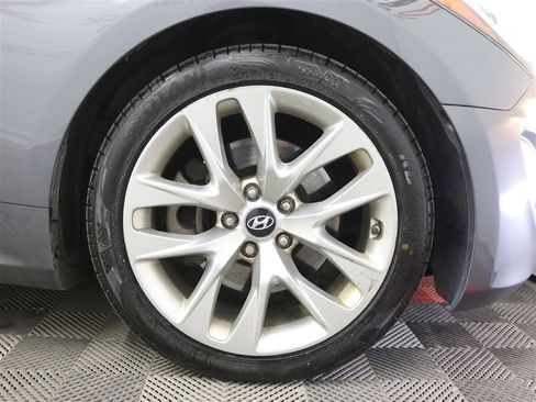 Used 2016 Hyundai Genesis 3.8 image 39
