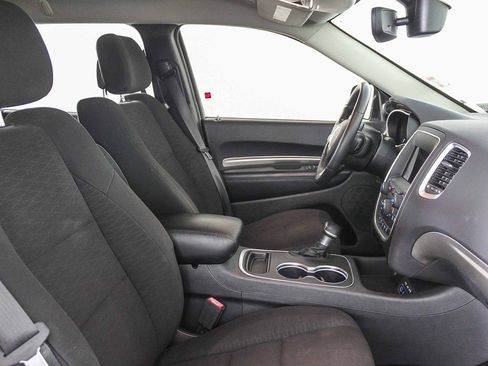 Used 2019 Dodge Durango SXT image 17