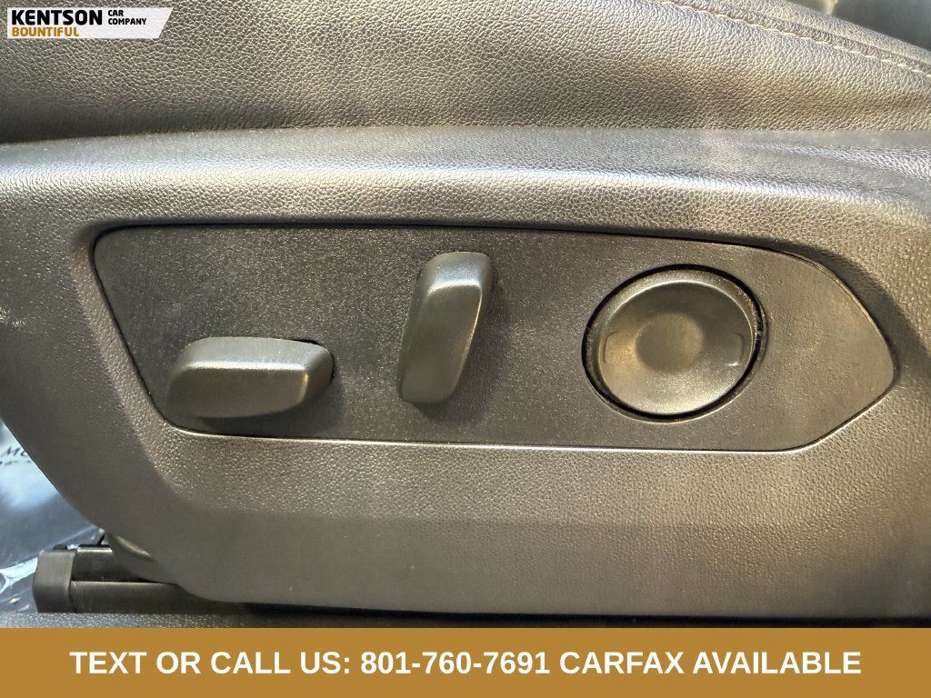 Used 2025 Chevrolet Suburban Z71 AWD/4WD image 29