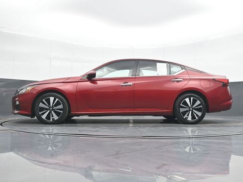 Used 2022 Nissan Altima 2.5 SV image 18
