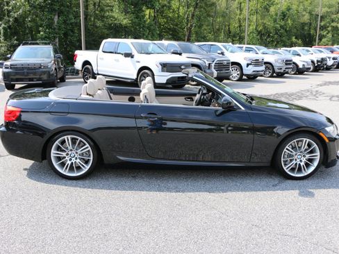 Used 2013 BMW 335i Convertible RWD image 9