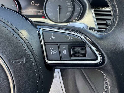 Used 2014 Audi S8 w/ Driver Assistance Package image 15