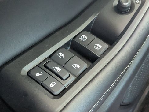 New 2025 Jeep Grand Cherokee L Laredo image 20