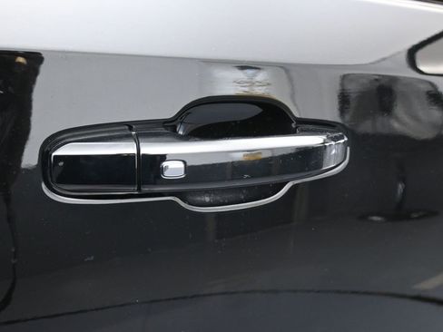 Used 2023 Chevrolet Silverado 1500 RST RWD image 39