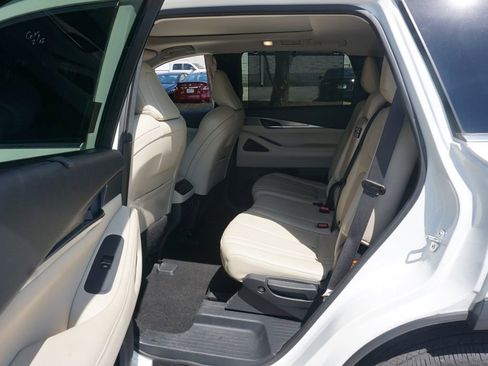 Used 2023 INFINITI QX60 Luxe FWD image 15