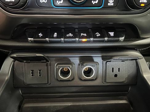 Used 2016 Chevrolet Silverado 2500 LTZ w/ Duramax Plus Package AWD/4WD image 32