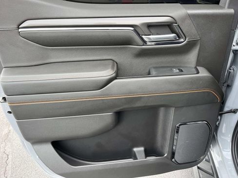 Used 2024 GMC Sierra 1500 AT4 w/ Technology Package image 19