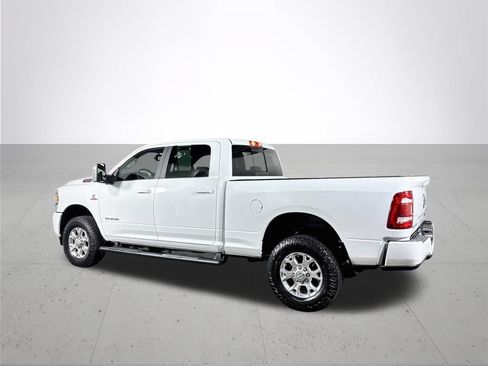 Used 2024 RAM 2500 Laramie AWD/4WD image 9