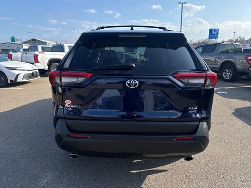 Used 2025 Toyota RAV4 XLE w/ Convenience Package image 6