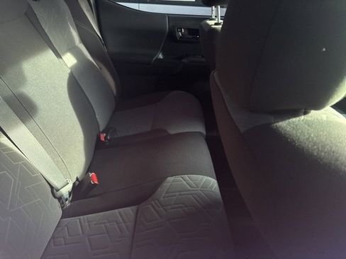 Used 2023 Toyota Tacoma TRD Off-Road image 8