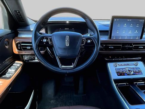 Used 2020 Lincoln Aviator Grand Touring w/ Elements Package Plus AWD/4WD image 8